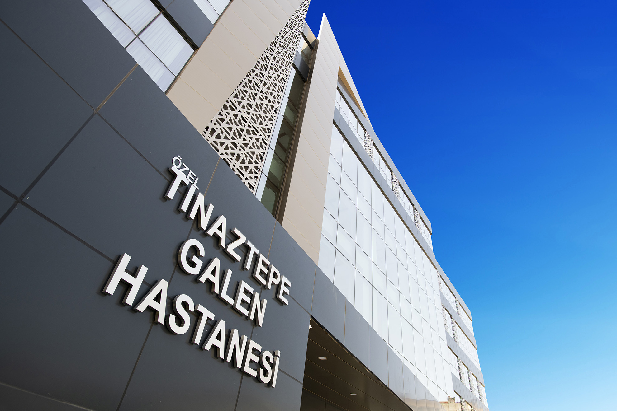 Özel Tınaztepe Galen Hastanesi İlk Tüp Mide Ameliyatını Gerçekleştirdi.